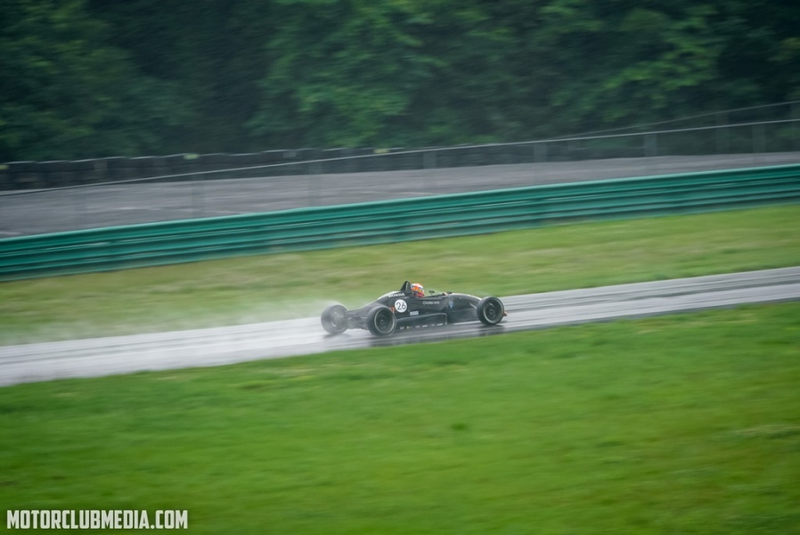 Illustration for article titled Slick tires+wet track=no bueno